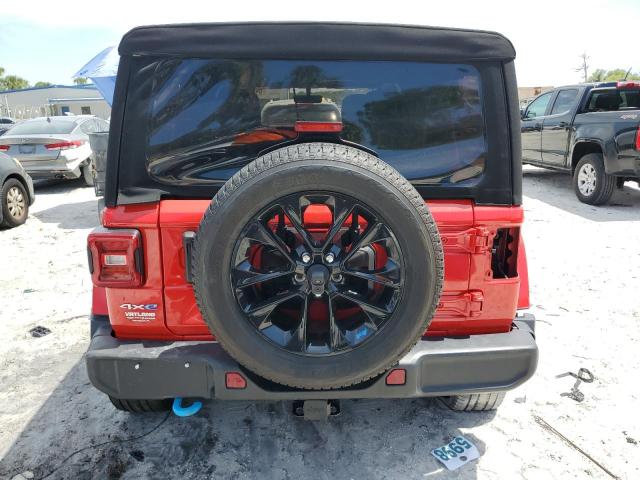 1C4JJXP65NW170055 - 2022 JEEP WRANGLER U SAHARA 4XE RED photo 6
