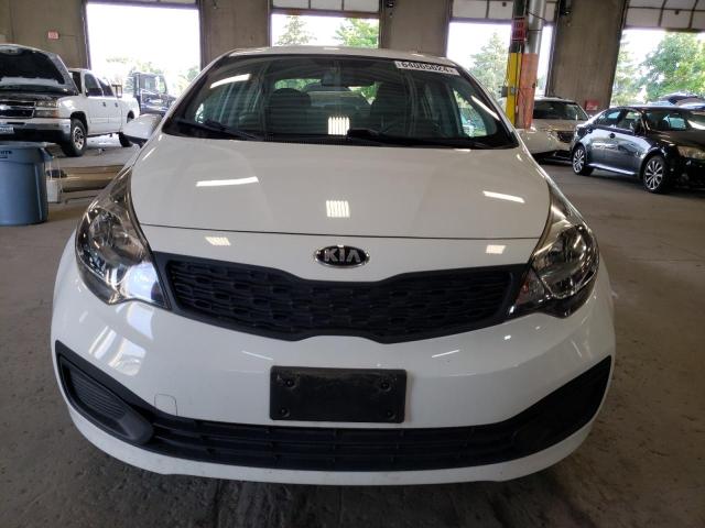 KNADM4A3XD6284775 - 2013 KIA RIO LX WHITE photo 5