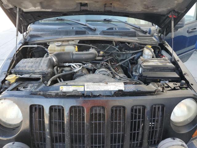 1J4GL38K36W263273 - 2006 JEEP LIBERTY RENEGADE BLACK photo 11