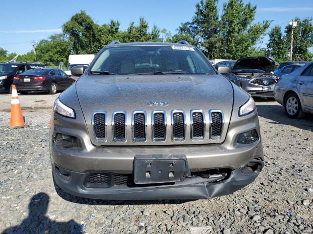 1C4PJMCB5HW585165 - 2017 JEEP CHEROKEE LATITUDE TAN photo 5