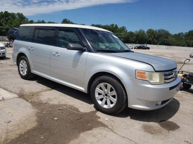 2FMGK5BC4ABA25511 - 2010 FORD FLEX SE SILVER photo 4