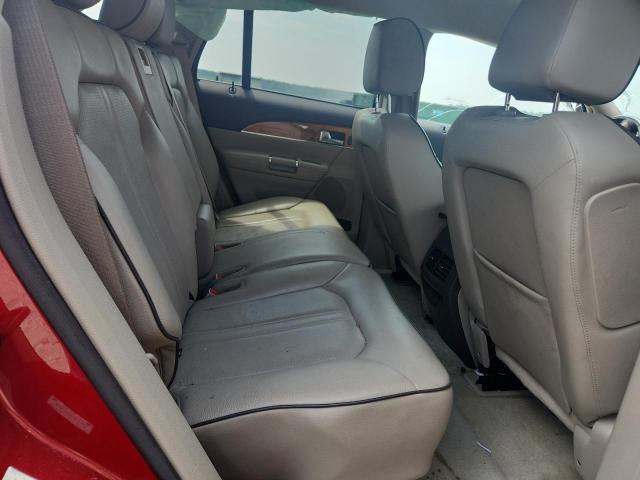 2LMDJ6JK9CBL10670 - 2012 LINCOLN MKX RED photo 10