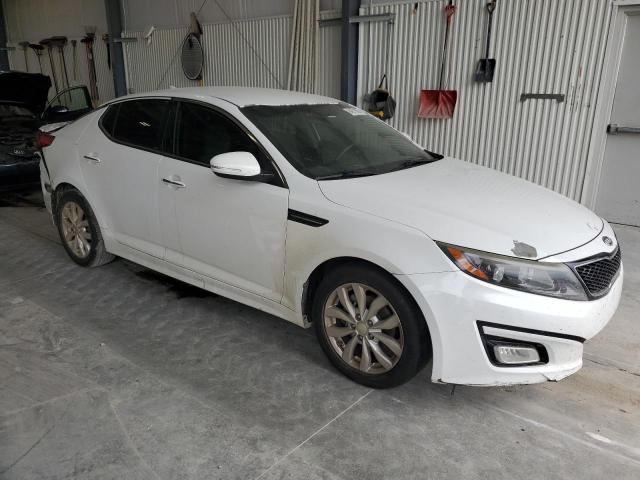 5XXGM4A73FG442932 - 2015 KIA OPTIMA LX WHITE photo 4