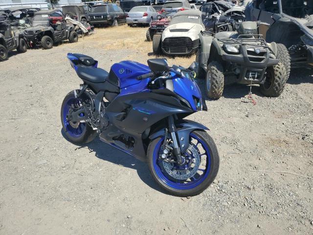 JYARM38YXNA001127 - 2022 YAMAHA YZFR7 BLUE photo 4