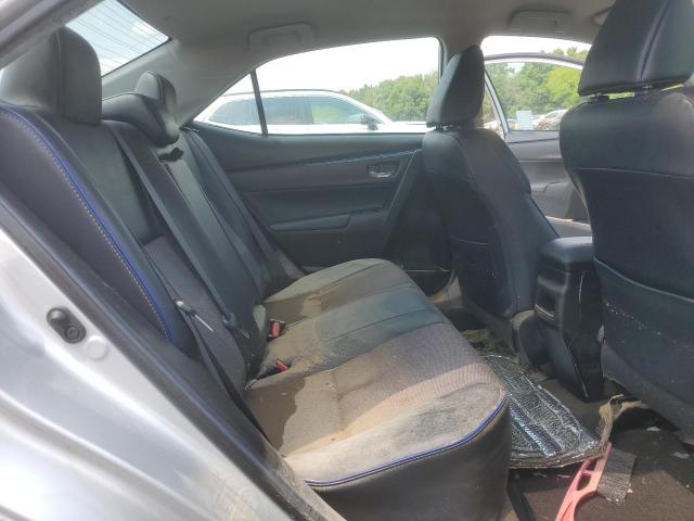 5YFBURHE4JP789598 - 2018 TOYOTA COROLLA L SILVER photo 10