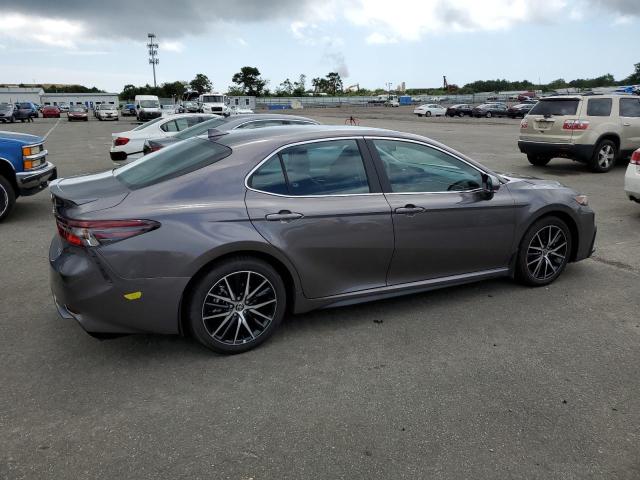 4T1G31AK5PU615024 - 2023 TOYOTA CAMRY SE NIGHT SHADE GRAY photo 3