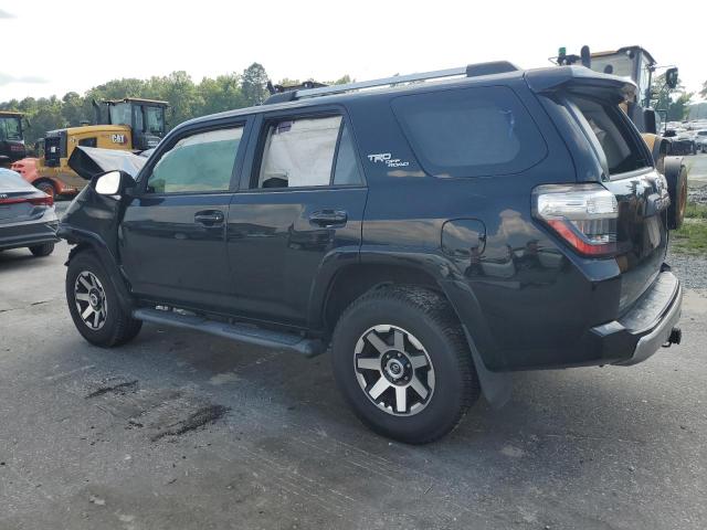 JTEBU5JR7J5577714 - 2018 TOYOTA 4RUNNER SR5/SR5 PREMIUM BLACK photo 2