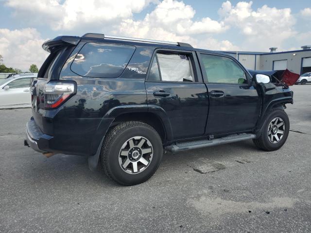 JTEBU5JR7J5577714 - 2018 TOYOTA 4RUNNER SR5/SR5 PREMIUM BLACK photo 3