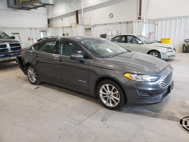 3FA6P0LUXKR208383 - 2019 FORD FUSION SE GRAY photo 4