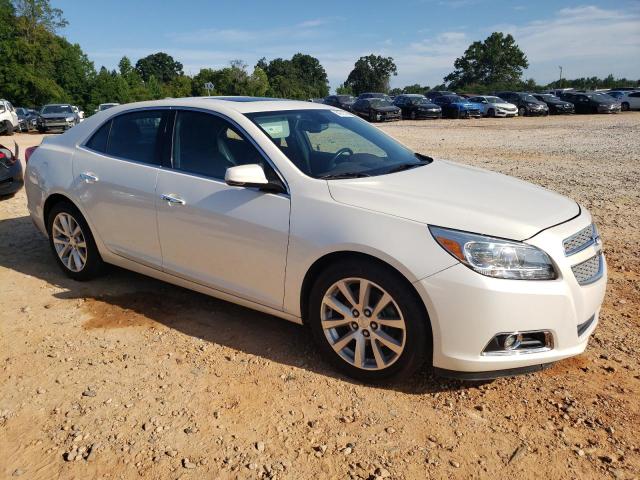 1G11J5SX8DF345393 - 2013 CHEVROLET MALIBU LTZ WHITE photo 4