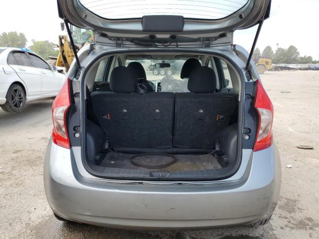 3N1CE2CP1FL404068 - 2015 NISSAN VERSA NOTE S GRAY photo 6