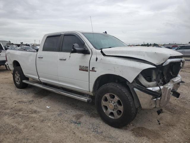 3C63R3HL5HG718970 - 2017 RAM 3500 SLT WHITE photo 4