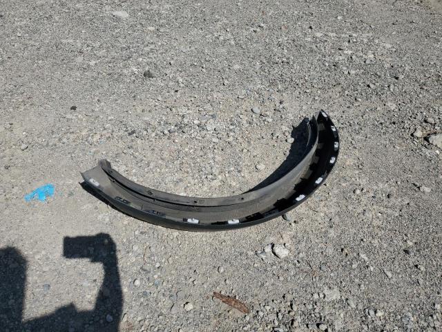 3C7WRMDL2KG537904 - 2019 RAM 5500 WHITE photo 12