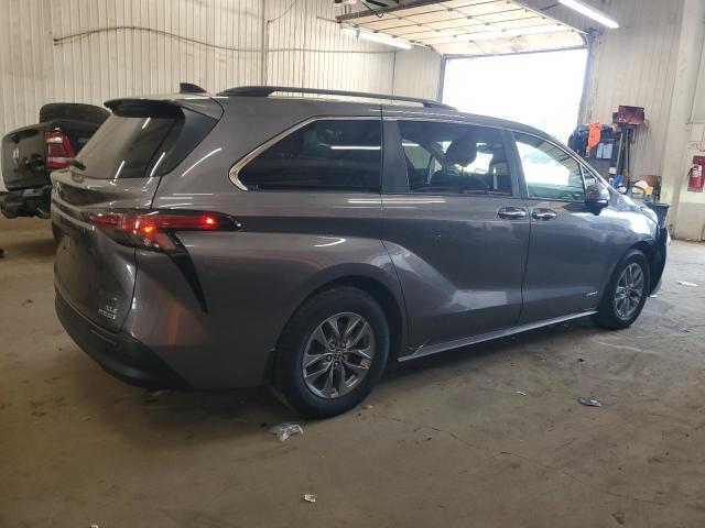 5TDJSKFCXMS028497 - 2021 TOYOTA SIENNA XLE GRAY photo 3