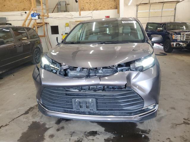 5TDJSKFCXMS028497 - 2021 TOYOTA SIENNA XLE GRAY photo 5