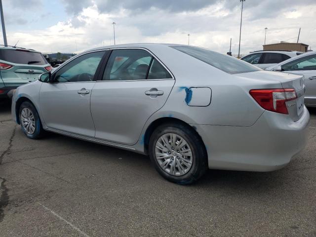 4T1BF1FK8CU026263 - 2012 TOYOTA CAMRY BASE 银色 照片 2