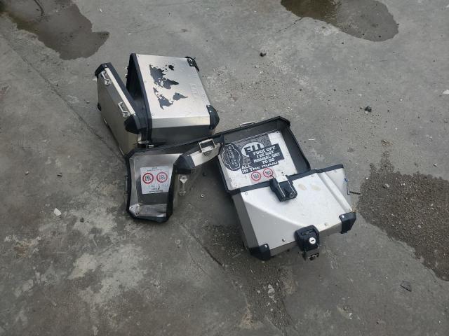 WB10A1206EZ095048 - 2014 BMW R1200 GS ADVENTURE WHITE photo 9