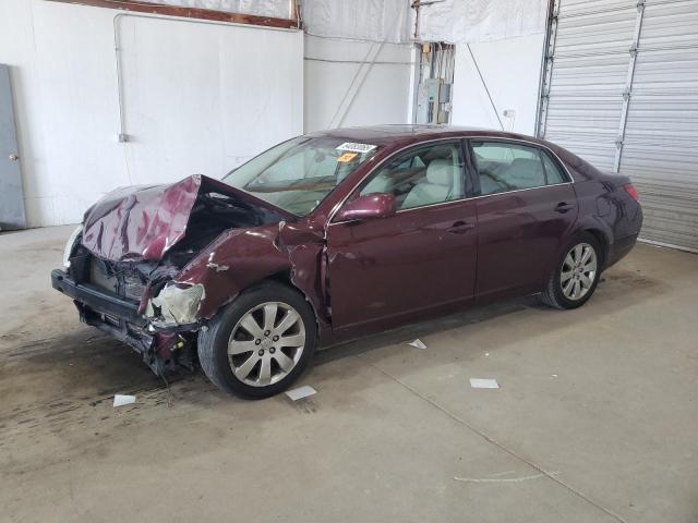2005 TOYOTA AVALON XL, 