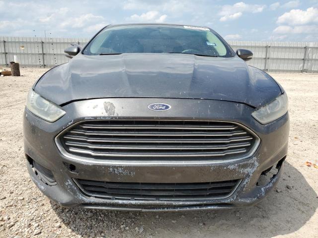 3FA6P0H77GR193044 - 2016 FORD FUSION SE GRAY photo 5