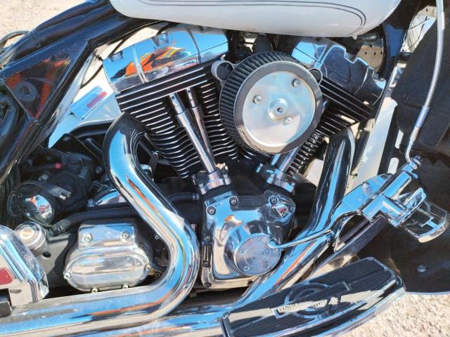 1HD1FCW135Y607750 - 2005 HARLEY-DAVIDSON FLHTCUI 白色 照片 7