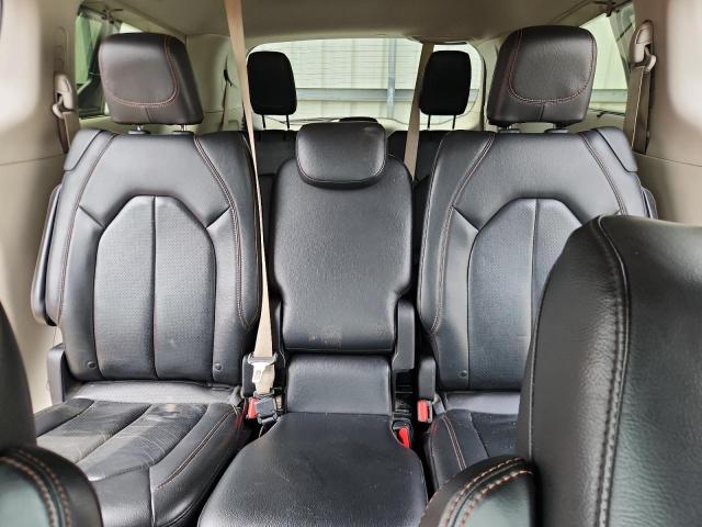 2C4RC1BG0KR708773 - 2019 CHRYSLER PACIFICA TOURING L BLACK photo 10