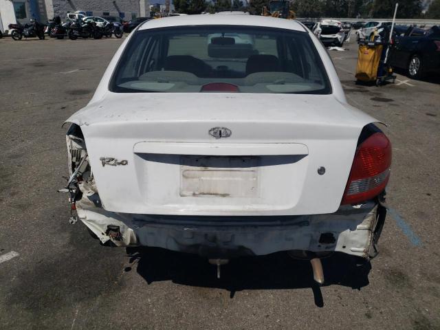 KNADC125746338681 - 2004 KIA RIO WHITE photo 6