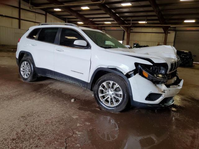1C4PJMCX7KD114102 - 2019 JEEP CHEROKEE LATITUDE WHITE photo 4