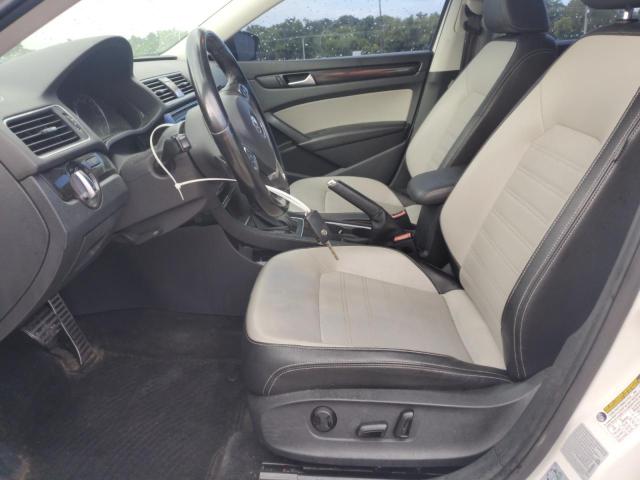 1VWBT7A34FC071532 - 2015 VOLKSWAGEN PASSAT SE WHITE photo 7
