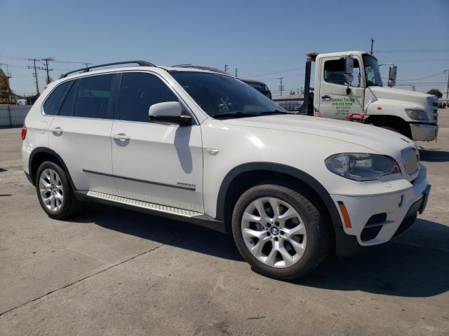 5UXZW0C50D0B91178 - 2013 BMW X5 XDRIVE35D WHITE photo 4