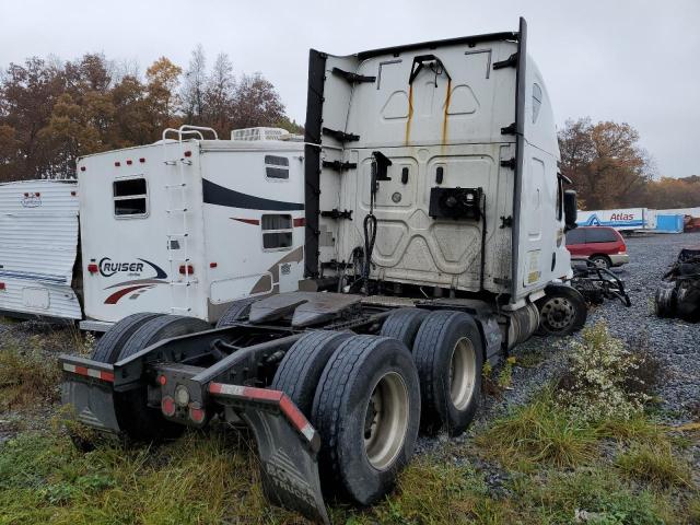 3AKJHHDR3JSJJ0512 - 2018 FREIGHTLINER CASCADIA 1 Білий фото 4