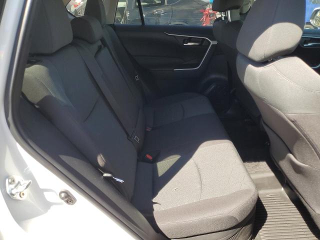 4T3RWRFV3SU178769 - 2025 TOYOTA RAV4 XLE WHITE photo 11