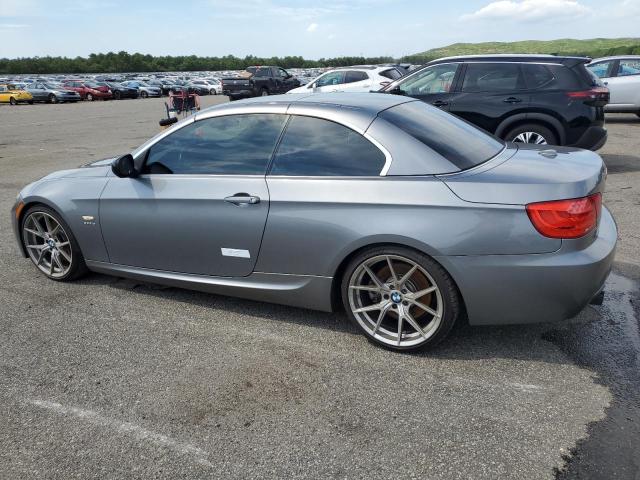 WBADX1C50BE569993 - 2011 BMW 335 IS GRAY photo 2