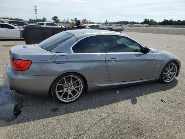 WBADX1C50BE569993 - 2011 BMW 335 IS GRAY photo 3