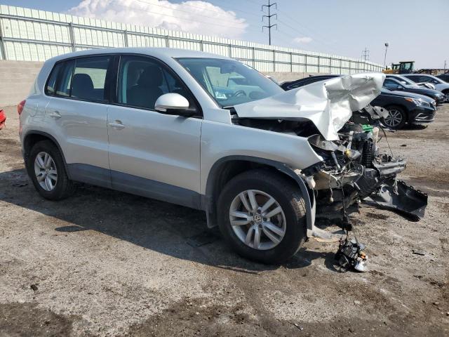 WVGBV7AX0DW504884 - 2013 VOLKSWAGEN TIGUAN S SILVER photo 4