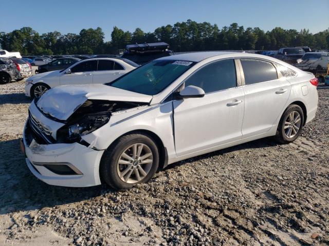 5NPE24AF4HH565344 - 2017 HYUNDAI SONATA SE WHITE photo 1