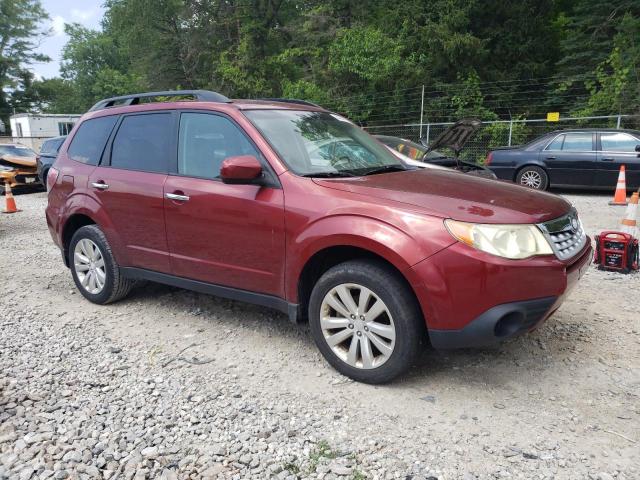 JF2SHADCXBH700268 - 2011 SUBARU FORESTER 2.5X PREMIUM RED photo 4