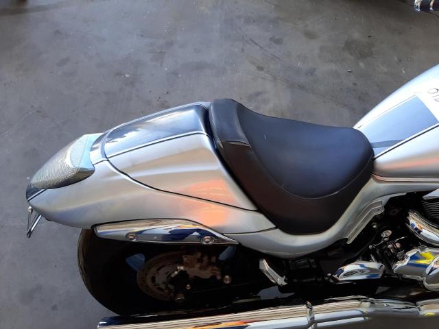 JS1VY53A4E2100799 - 2014 SUZUKI VZR1800 SILVER photo 6