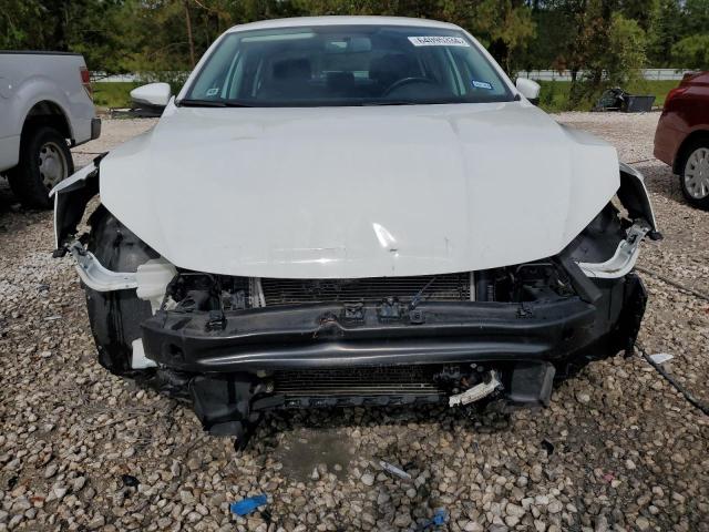 1VWDT7A39HC064734 - 2017 VOLKSWAGEN PASSAT R-LINE Weiß Foto 5
