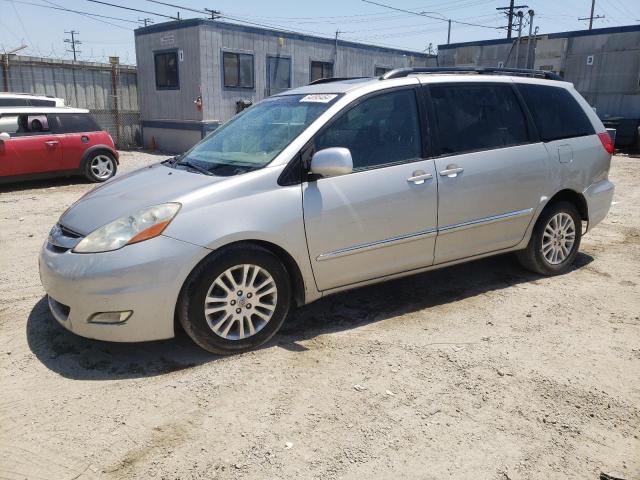 2009 TOYOTA SIENNA XLE, 