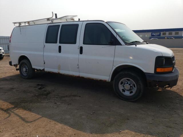 1GCGG29C581113385 - 2008 CHEVROLET EXPRESS G2 WHITE photo 4