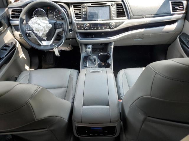 5TDJKRFHXGS270022 - 2016 TOYOTA HIGHLANDER XLE GRAY photo 8