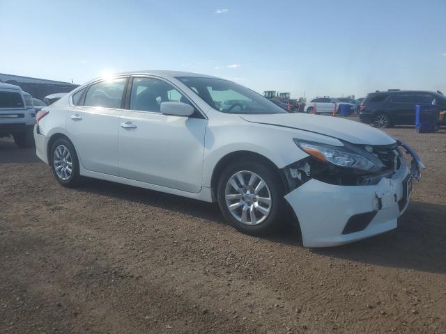 1N4AL3AP6JC108816 - 2018 NISSAN ALTIMA 2.5 WHITE photo 4