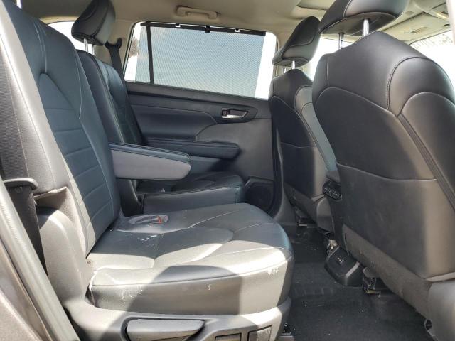 5TDGZRAH3NS124524 - 2022 TOYOTA HIGHLANDER XLE GRAY photo 10