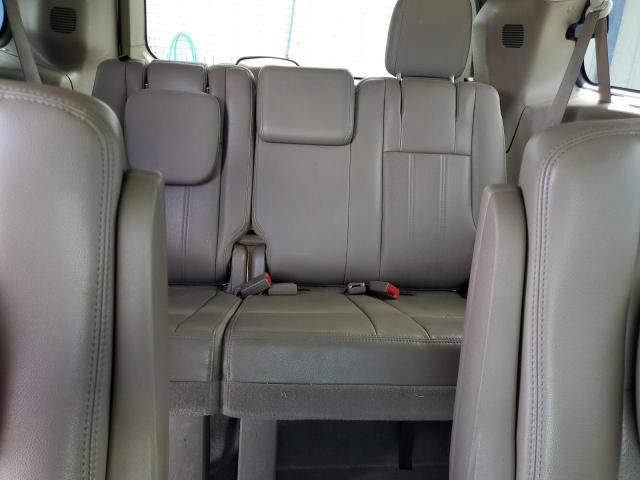 2C4RC1CG3CR288989 - 2012 CHRYSLER TOWN & COU TOURING L WHITE photo 10