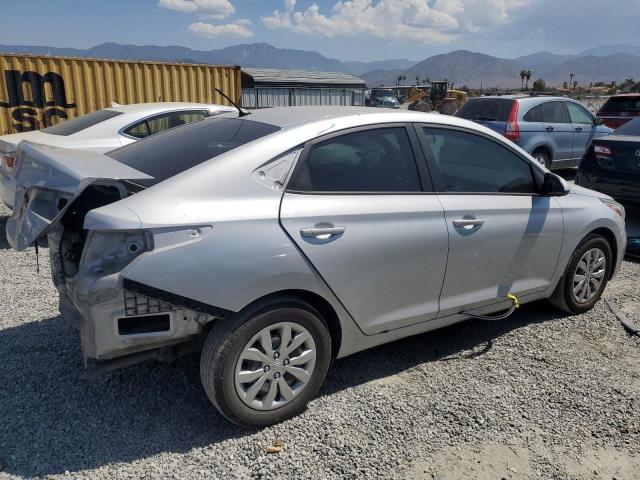 3KPC24A69LE126726 - 2020 HYUNDAI ACCENT SE SILVER photo 3