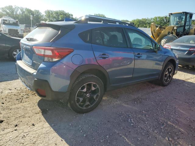 JF2GTABCXJG338194 - 2018 SUBARU CROSSTREK PREMIUM BLUE photo 3