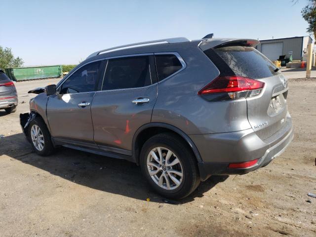 KNMAT2MV5JP592680 - 2018 NISSAN ROGUE S ნაცრისფერი ფოტო 2