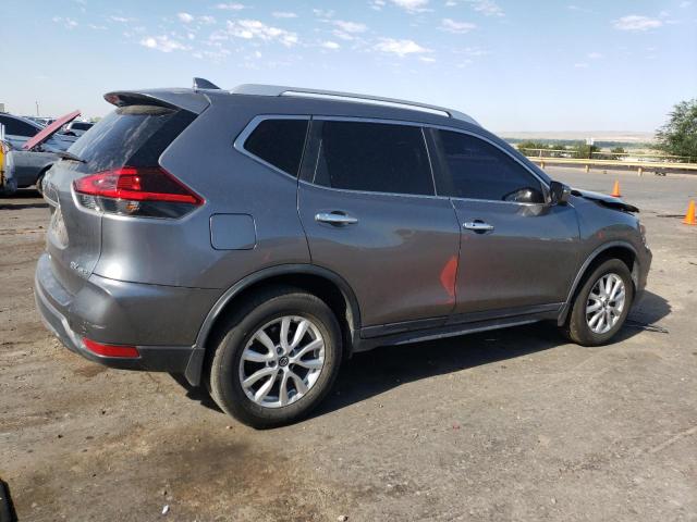 KNMAT2MV5JP592680 - 2018 NISSAN ROGUE S ნაცრისფერი ფოტო 3