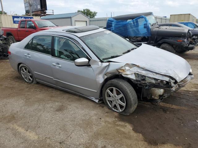 1HGCM66504A095958 - 2004 HONDA ACCORD EX SILVER photo 4