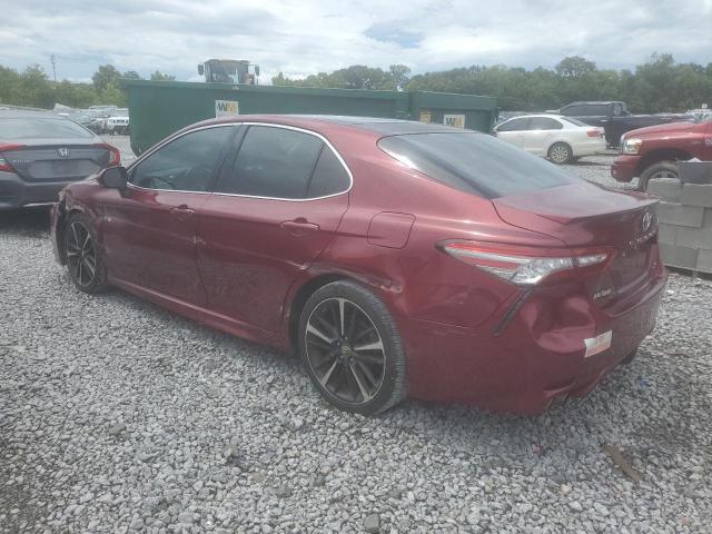 4T1B61HK2JU551538 - 2018 TOYOTA CAMRY XSE 红色 照片 2